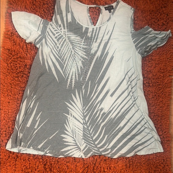 B.L.E.U. Light Blue Sleeveless Cut Out Cold Shoulder Blouse - Picture 1 of 8